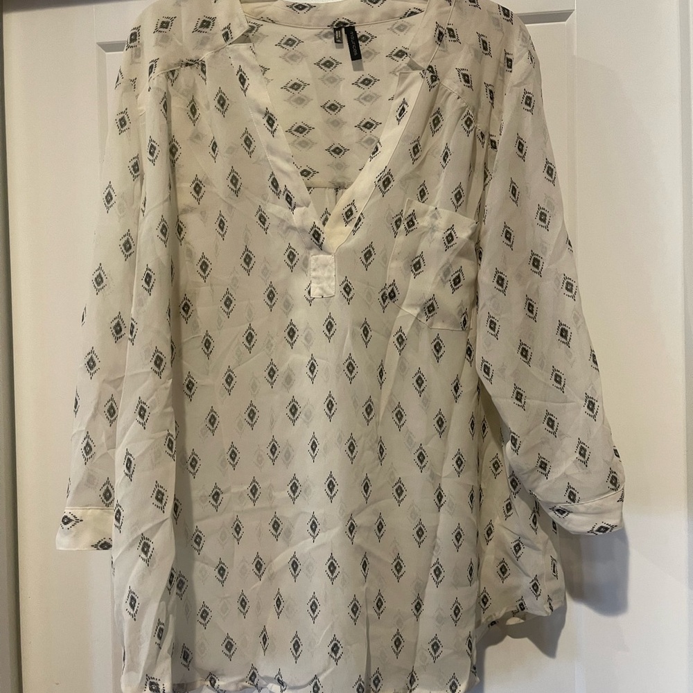 Maurice’s womens XXL top